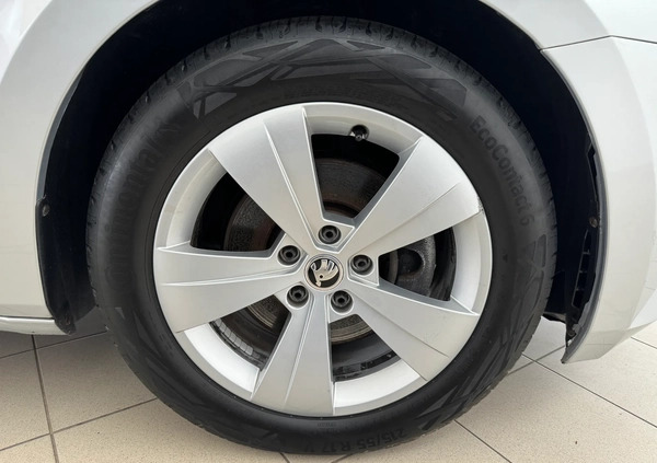 Skoda Superb cena 89900 przebieg: 112896, rok produkcji 2019 z Tykocin małe 667